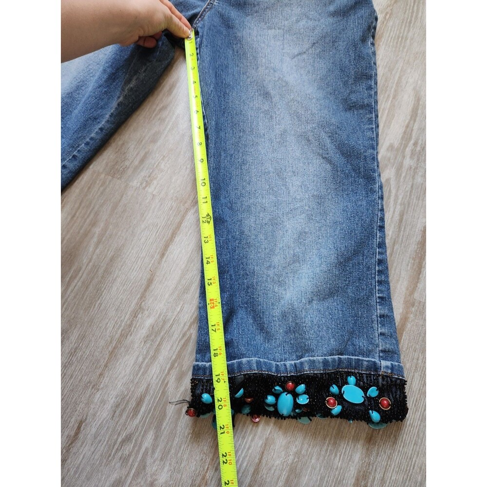 V Cristina High Rise Med Wash Beaded Capri Jeans Boho Petite Womens P12 GUC - Picture 8 of 11
